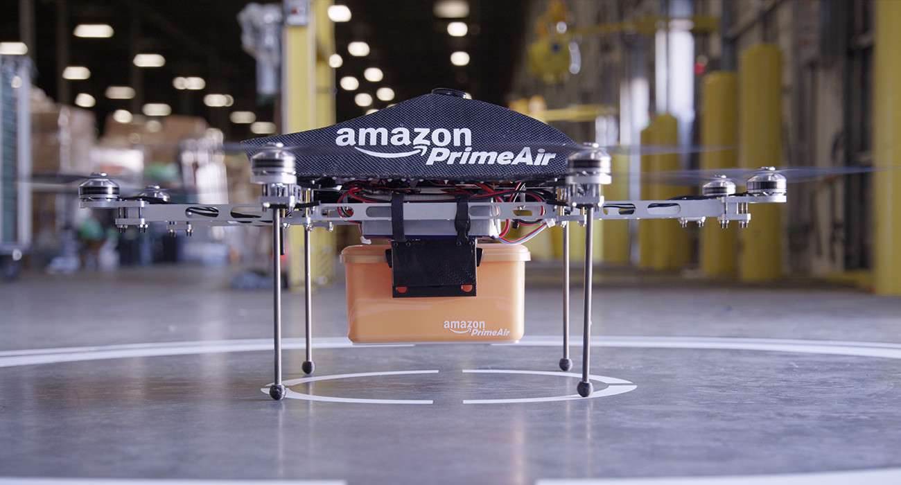 Amazon Prime Air - jak dostarczyć paczkę w 30 minut!  nowosci Web   Dron 1300x700