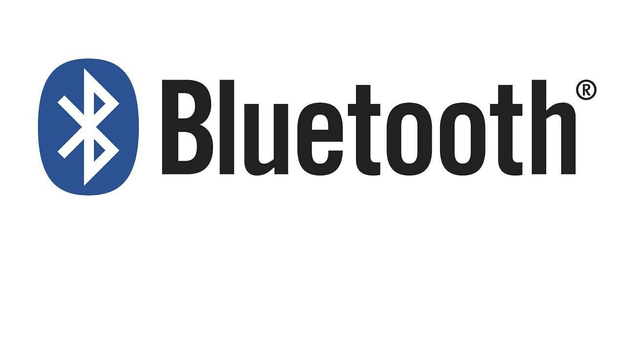 Apple dodaje wsparcie dla Bluetooth 4.2 w starszych iPhone'ach i iPad Air 2 ciekawostki iPhone 6s, Bluetooth 4.2 w jakich urządzeniach, Bluetooth 4.2 w iPhone 6, Bluetooth 4.2 w iPad Air 2, Bluetooth 4.2, Apple  Podczas konferencji ?Hey Siri? na początku zeszłego miesiąca, Apple po cichu zaktualizowało listę urządzeń mobilnych kompatybilnych z Bluetooth 4.2. Bluetooth 1300x700
