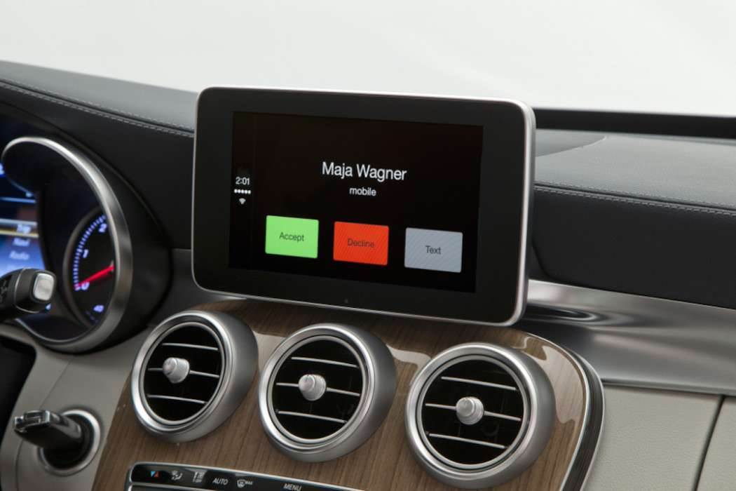 CarPlay w Mercedesie nowosci Mercedes, CarPlay w Mercedesie, CarPlay, Apple CarPlay, Apple  Targi motoryzacyjne w Genewie zbliżają się od nas wielkimi krokami, pojawia się też coraz więcej informacji o CarPlay. carplay benz 10 1050x700