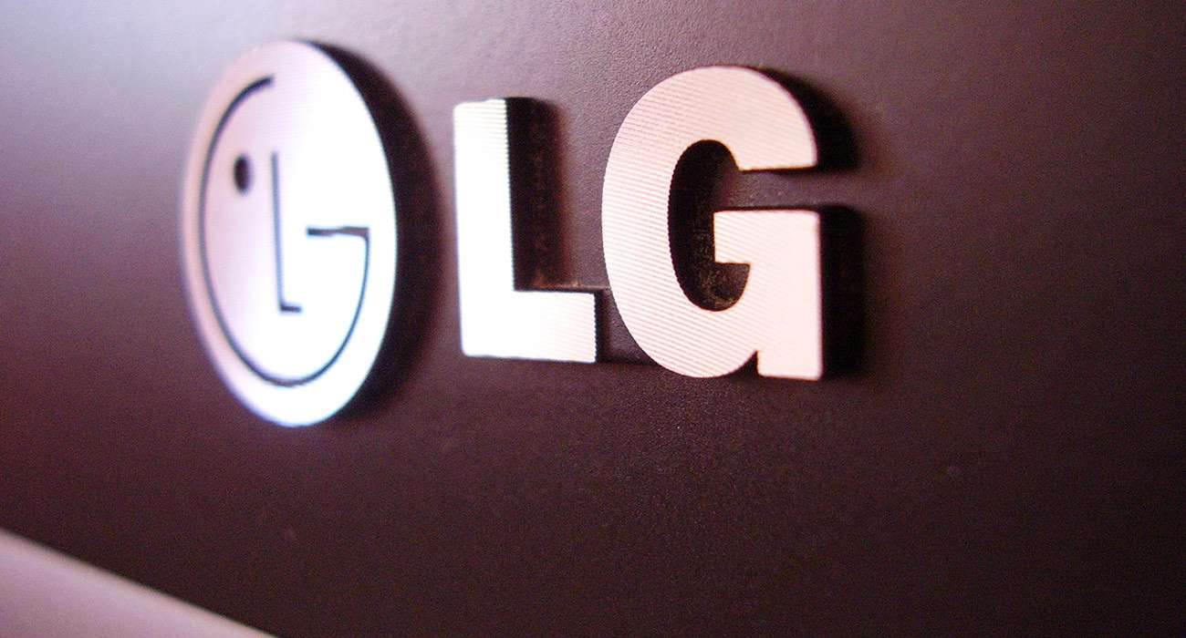 W tym tygodniu LG wyda nowe urządzenia ciekawostki Słuchawki LG, Opaska Lifeband Activity Tracker, LG Lifeband Activity Tracker, LG, iPhone, iOS  W niedzielę 18 maja LG zaprezentuje szereg nowych urządzeń naręcznych. Współpracować będą zarówno z Androidem, jak i z iOS.  LG.onetech.pl  1300x700