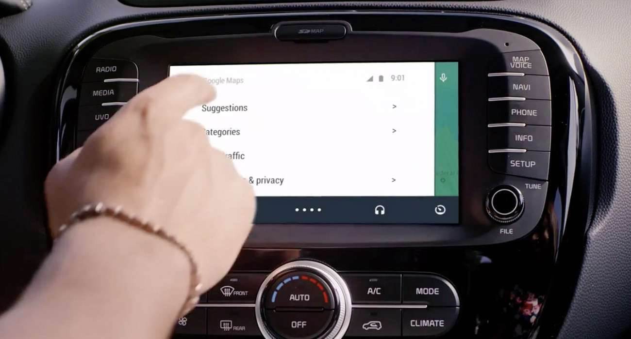LG gotowe na Android Auto, dołącza do Open Automotive Alliance  ciekawostki LG, Google, Android Auto, Android  Jak dobrze wiecie, ostatnio Google zaprezentowało Android Auto na swojej konferencji developerskiej. Pochwalili się nawet ilością współpracujących z nich producentów, do których dołącza LG AndroidAuto 1300x700