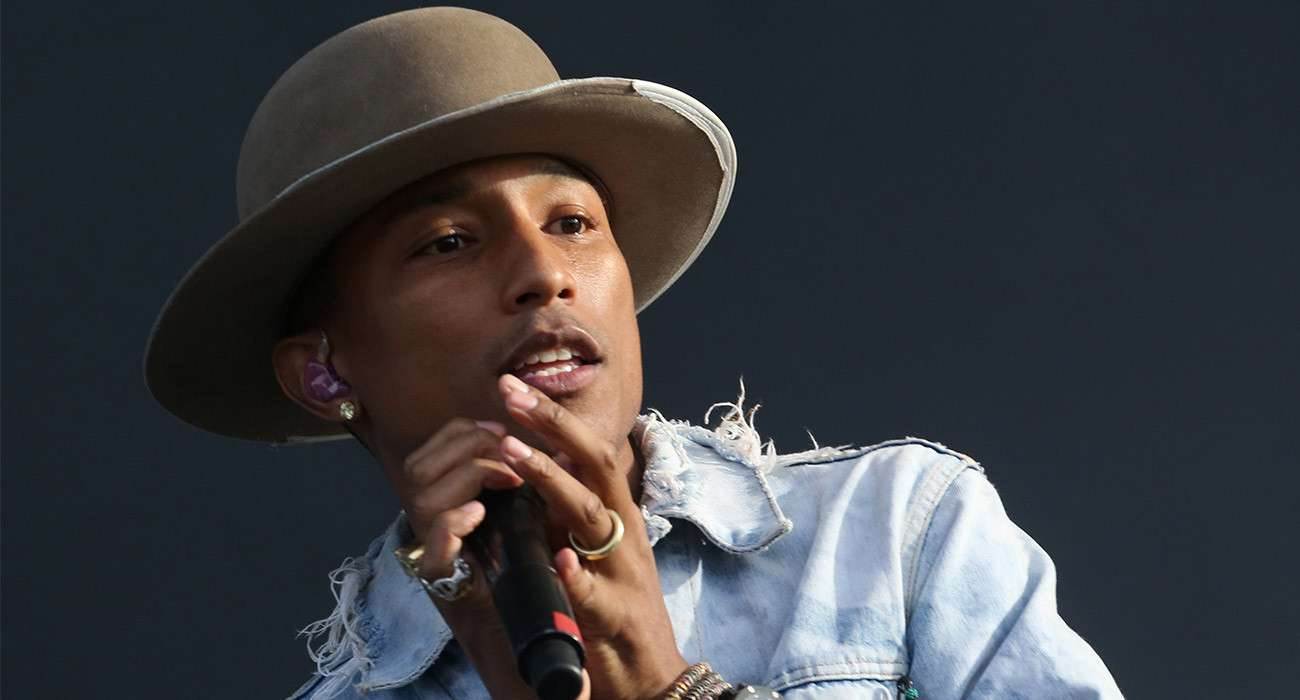 Pharrell prezentuje na Instagramie swojego Apple Watch ciekawostki zegarek Apple, Wideo, Pharrell Williams, Instagram, Apple Watch, Apple  Pharrell Williams, czyli amerykański producent muzyczny, wokalista i raper, kilkanascie godzin temu zaprezentował na Instagramie swojego Apple Watch. Phar1 1300x700