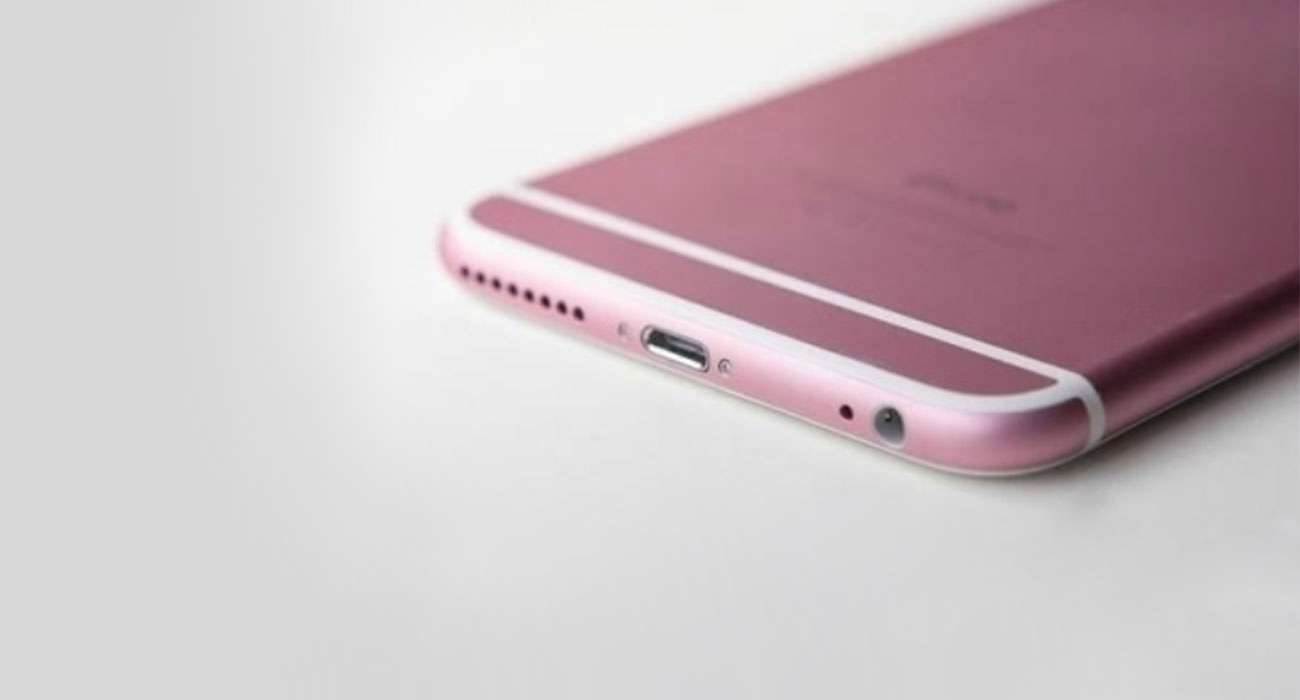 Prawdopodobny wygląd różowego iPhone`a 6S polecane, ciekawostki zdjęcia iphone 6s, różowy iphone 6s, kiedy iPhone 6s, iPhone 6s, apple iphone 6s  Ostatnie doniesienia wskazują, że Apple być może zdecyduje się na dodanie kolejnego wariantu kolorystycznego wraz z debiutem iPhone'a 6S. Wraz ze zmianami, które zajdą wewnątrz,możemy spodziewać się nowej wersji kolorystycznej. rozowy 1
