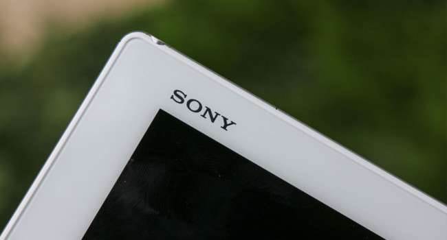 Sony Xperia XZ Pro zadebiutuje z wyświetlaczem OLED o rozdzielczości 4K ciekawostki specyfikacja Sony Xperia XZ Pro, Sony Xperia XZ Pro, kiedy Sony Xperia XZ Pro  Mobilny oddział Sony podczas tegorocznych targów CES w Las Vegas zaprezentował trzy nowe smartfony. sony2 650x350