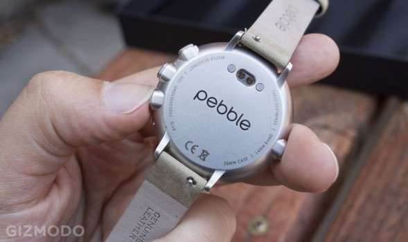 Pebble Time Round to najlżejszy i najcieńszy inteligentny zegarek na świecie polecane, ciekawostki zalety, wady, Pebble Time Round secyfikacja, Pebble Time Round, Pebble, gdzie kupić, cena  Moja pierwsza opinia po prezentacji Pebble Time Round była jednoznaczna ?to zwykły zegarek.? Pierwszy raz jesteśmy świadkami wydania inteligentnego zegarka, który rzeczywiście przypomina klasyczny. 1443394463153836358 589x350