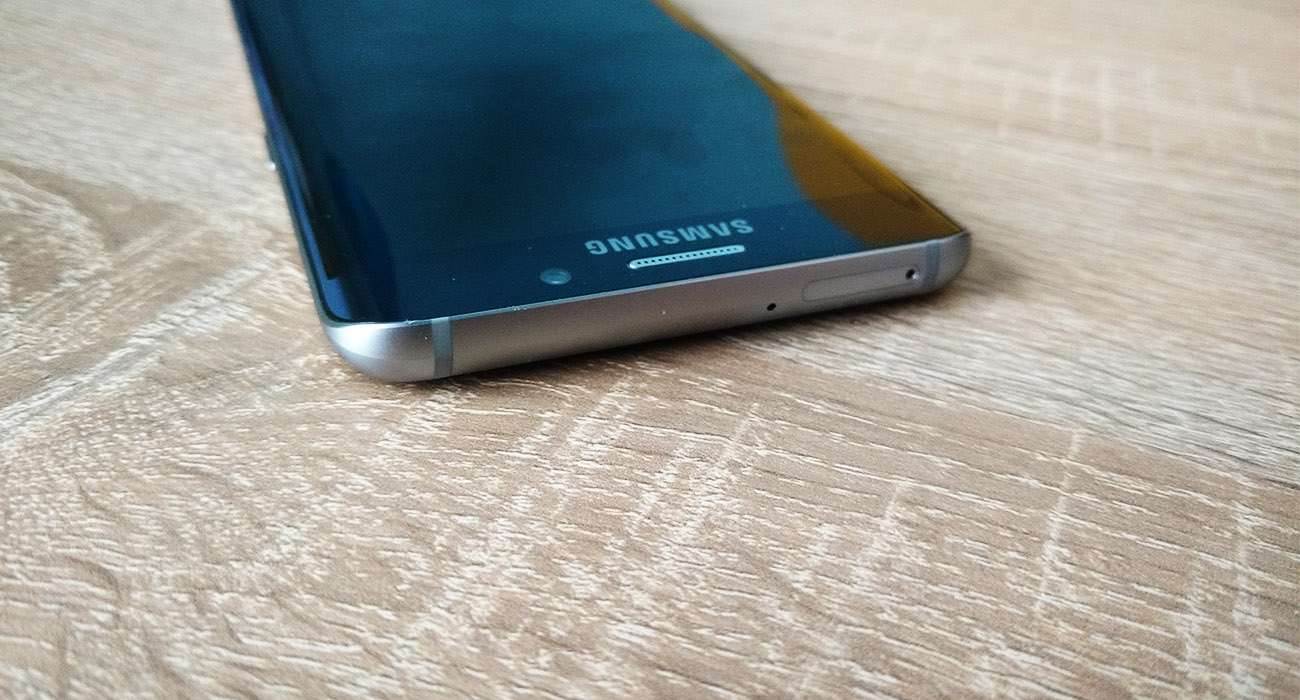 Samsung Galaxy S6 Edge Plus - recenzja urządzenia recenzje, polecane zdjęcia Samsung Galaxy S6 Edge Plus, zalety, Wideo, wady, Specyfikacja, Samsung Galaxy S6 Edge Plus, Samsung, Recenzja, polska recenzja Samsung Galaxy S6 Edge Plus, polska recenzja, opis funkcji, jakie zdjęcia robi Samsung Galaxy S6 Edge Plus, jakie wideo nagrywa Samsung Galaxy S6 Edge Plus, Galaxy S6 Edge Plus, czy warto kupić Samsung Galaxy S6 Edge Plus, aparat Samsung Galaxy S6 Edge Plus  Pierwszym przedsięwzięciem Samsunga w pogoni za innowacją w mobilnej technologii był bez wątpienia Samsung Galaxy Note Edge. Rozszerzeniem pierwowzoru okazał się S6 Edge z zakrzywionym ekranem po obu stronach, dzięki czemu zyskał sobie wielu zwolenników. edge