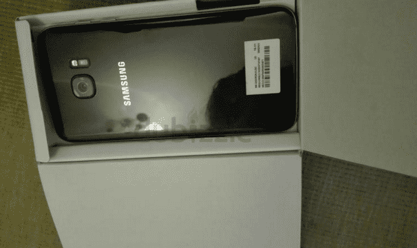 Samsung Galaxy S7 Edge pojawił się na stronie Dubbizle ciekawostki Samsung Galaxy S7 Edge na zdjęciu, Samsung Galaxy S7 edge, Samsung, kiedy premiera Samsung Galaxy S7 Edge, galaxy s7 edge, cena Samsung Galaxy S7 Edge  Przez ostatnie 2 tygodnie nie pojawiło się zbyt dużo przecieków związanych z Galaxy S7 Edge. Po zdjęciach prasowych przedstawiających warianty kolorystyczne i prawdziwych zdjęciach przyszła susza, dopóki nie pojawiło się wideo promocyjne. Screenshot 2016 02 16 at 13.30.38
