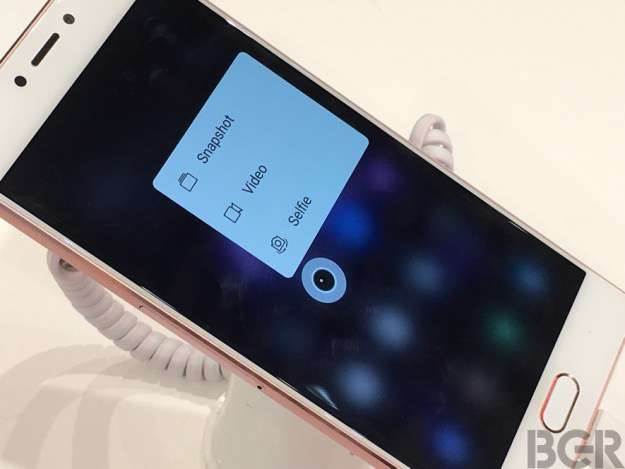 Nexus od HTC zostanie wyposażony w 3D Touch ciekawostki Nexus z 3D Touch, Android, 3d touch  Za parę miesięcy na rynku zadebiutuje Android N, a już teraz pojawia się wiele doniesień. Jedno z nich dotyczy wdrożenia natywnego wsparcia dla wyświetlaczy rozpoznających nacisk (3D Touch). mwc 2016 gionee s8 hands on 13