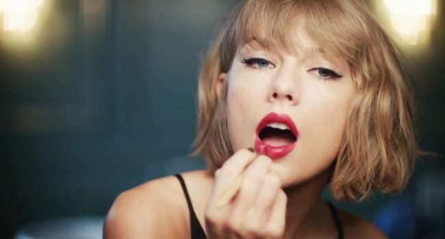 Taylor Swift w nowej reklamie Apple Music polecane, ciekawostki Youtube, Wideo, taylor swift reklamuje apple music, Taylor Swift, Apple music, Apple  Kilkanaście minut temu na kanale Beats1 w serwisie YouTube pojawiła się nowa reklama Apple Music z Taylor Swift w roli głównej. Taylor 650x350