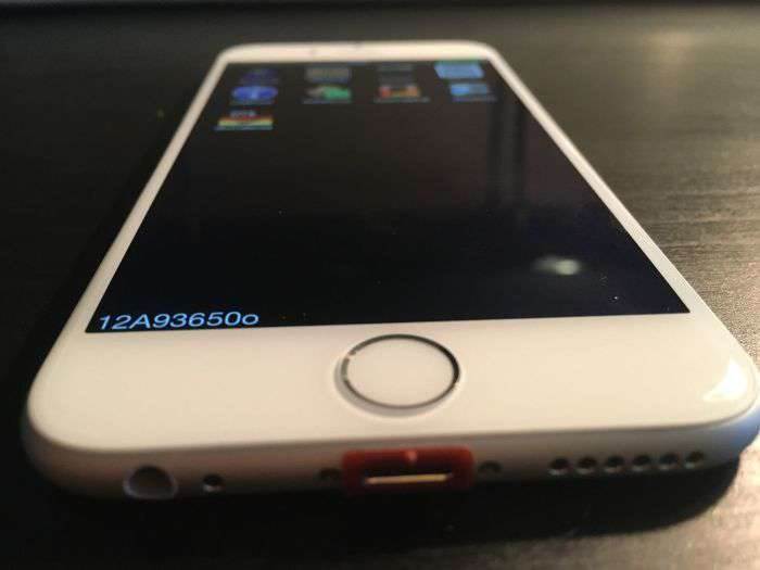 Prototyp iPhone 6 z systemem operacyjnym SwitchBoard trafił na aukcję polecane, ciekawostki prototyp iPhone 6 na aukcji, prototyp iPhone 6, iPhone 6, ebay  Od czasu do czasu na Ebay'u pojawiają się prototypy urządzeń mobilnych Apple i są sprzedawane za astronomiczne kwoty. s l1600 4