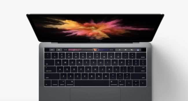 Panel dotykowy MacBooka Pro działa na iOS polecane, ciekawostki touch bar, panel oled, MacBook Pro, iOS  Apple nie powiedziało nam wszystkiego podczas wczorajszej konferencji, gdzie zaprezentowano nowe MacBooki Pro. MacBookPro 650x350
