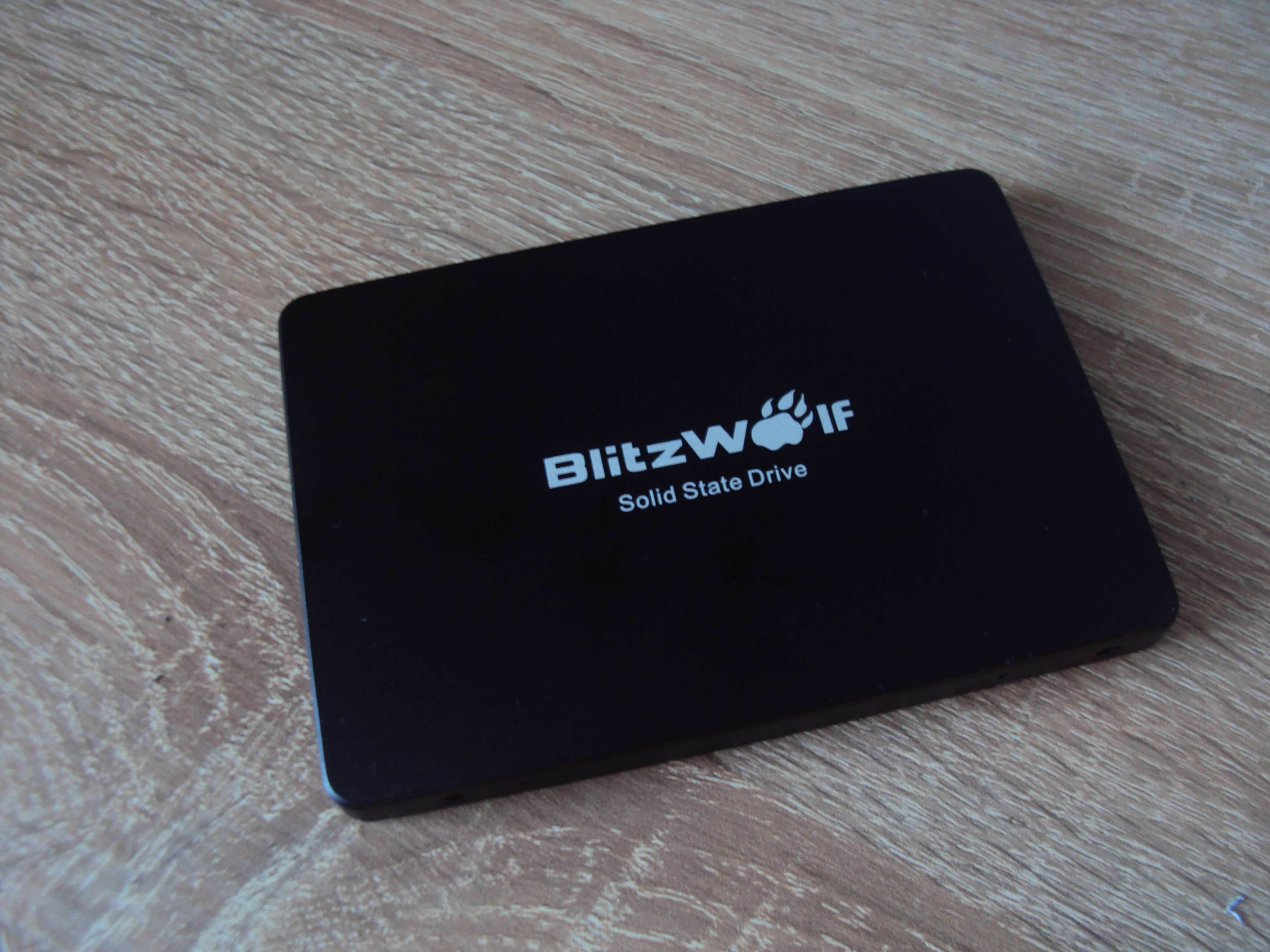 Dysk SSD BlitzWolf BW-D1 120GB - test i recenzja recenzje, polecane zalety, wady, test, Specyfikacja, Recenzja, polska recenzja, Dysk SSD BlitzWolf BW, cena  Mam już za sobą testy pierwszego dysku SSD, ale muszę przyznać się do błędu. Po włożeniu go do konsoli, zamiast standardowego zrobiłem największy bląd podczas jakiegokolwiek testu. Wszystkie gry, które były na dysku ADATA zostały zainstalowane z płyt i tak też je uruchamiałem? DSC02700