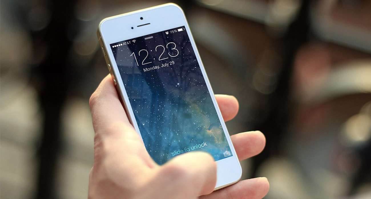 Apple po cichu wprowadziło ustawienia Ethernetowe do iOS 10.2 / 10.2.1 polecane, ciekawostki Wideo, iPhone, iPad, internet w iPhone za pomocą kabla, ethernet, Apple  Wygląda na to, że Apple po cichaczu dodało ustawienia związane z siecią kablową (Ethernet), które pierwotnie były ukryte w obecnie najnowszej wersji oprogramowania układowego dla urządzeń mobilnych Apple. iPhone