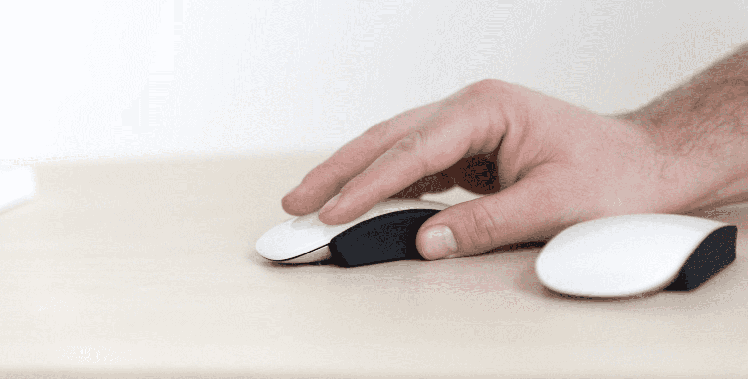"MagicGrips" poprawia ergonomię Magic Mouse ciekawostki MagicGrips, magic mouse, iMac, gdzie kupić MagicGrips, cena MagicGrips  Elevation Lab to jedna z najpopularniejszych firm zajmujących się produkcją i sprzedażą akcesoriów do większości produktów Apple. magic grips