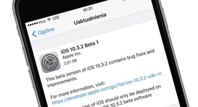 Aktualizacja do wersji iOS 10.3.2 nie pojawi się na iUrządzeniach z 32-bitowym układem scalonym polecane, ciekawostki Update, iOS 10.3.2, brak wsparcia dla iPhone 5, brak wsparcia dla iPad 4, Aktualizacja, 32-bit  Wczoraj Apple udostępniło pierwszą (deweloperską) wersję testową iOS 10.3.2, a na oficjalnej stronie nie ma obrazów systemu operacyjnego dla iPhone'a 5 i iPada 4gen. iOS1032 650x350