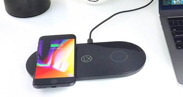 LXORY Dual Pad Wireless Charger - pierwsza mata do bezprzewodowego ładowania ze wsparciem dla Lightning ciekawostki   Maty do ładowania indukcyjnego wykorzystujące standard Qi są w sprzedaży od dłuższego czasu. Od niedawna można w ten sposób naładować baterie najnowszych modeli iPhone'a. LXORY Dual Wireless Charging Pad