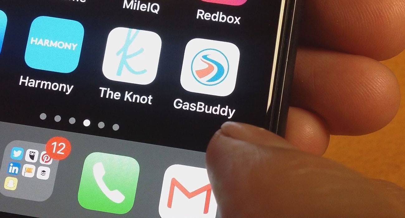 GasBuddy - aplikacja, która zmienia iPhone w ?cegłę? ciekawostki   Jak podaje portal Cult of Mac, najnowsza wersja aplikacji GasBuddy, zmienia nasze iUrządzenia w przysłowiową ?cegłę? Gasbuddy