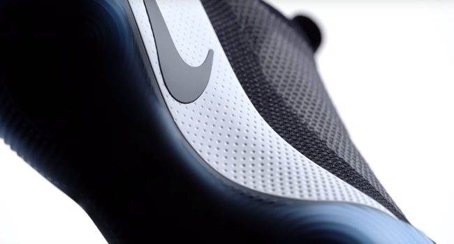 Nike Adapt BB - buty do koszykówki kontrolowane za pomocą iPhone'a polecane, ciekawostki Wideo, Nike Adapt BB, buty Nike kontrolowane za pomocą iPhone  Nike zaprezentowało nowe sportowe buty Adapt BB z zaawansowanym systemem sznurowania, który można kontrolować za pomocą smartfona. Nike buty 650x350