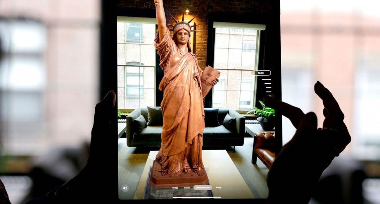 Jak odwiedzić Statuę Wolności bez wychodzenia z domu? ciekawostki Statue of Liberty, statua wolności, rozszerzona rzeczywistość, iPhone, AR, Aplikacja  Nowa aplikacja na iOS - Statue of Liberty - pozwoli Ci odwiedzić Statuę Wolności, bez wychodzenia z domu. Aby wdrożyć projekt, programiści wykorzystali rzeczywistość rozszerzoną. Statua