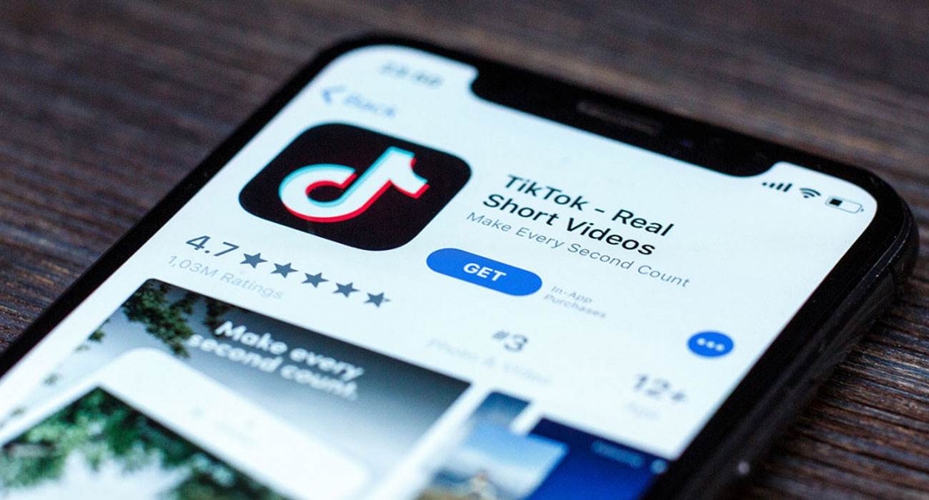 Czy TikTok rzeczywiście omija zabezpieczenia systemu iOS? ciekawostki TikTok, iPhone, iOS  Czy TikTok rzeczywiście omija zabezpieczenia iOS i może uzyskać dostęp do pełnych danych użytkownika? Zobacz najnowsze badania przeprowadzone przez  The Wrap. TikTok