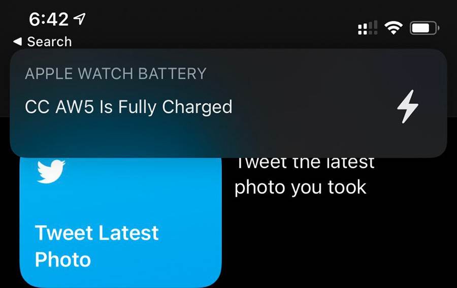 iOS 14 wprowadza powiadomienia o stanie baterii Apple Watch i AirPods polecane, ciekawostki powiadomienia o ladowaniu, powiadomienia o baterii, iOS 14, Apple  W udostępnionej kilka dni temu iOS 14 beta odnaleziono kolejne funkcje, które związanie są z ładowaniem Apple Watch i AirPods. applewatchcharged