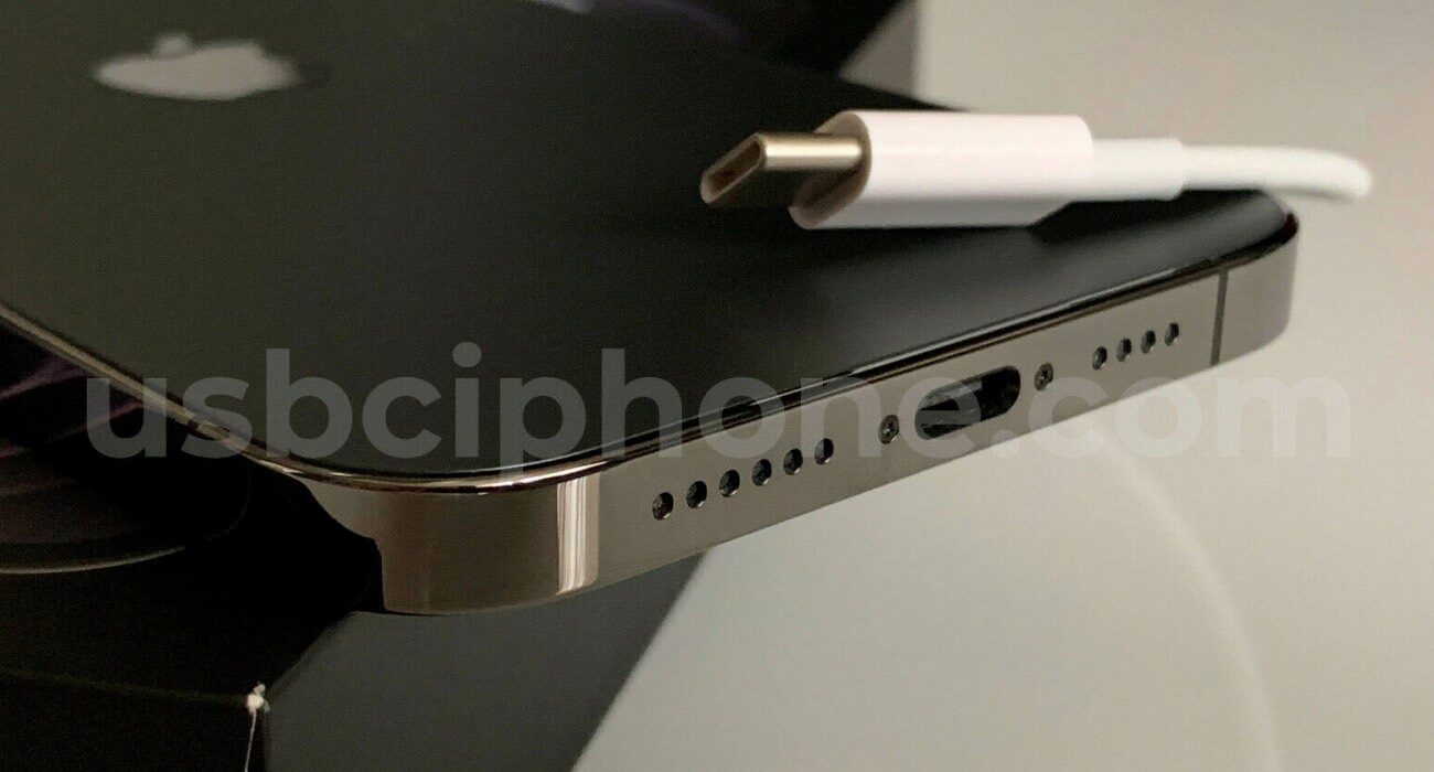 Pierwszy na świecie iPhone 12 Pro Max z portem USB-C wystawiony na aukcję ciekawostki iPhone 12 Pro Max z portem USB-C  Słowacka firma DEEP z powodzeniem zmodyfikowała iPhone 12 Pro Max, zamieniając port Lightning na USB-C i umieściła go na eBayu. iPhone12 1300x700