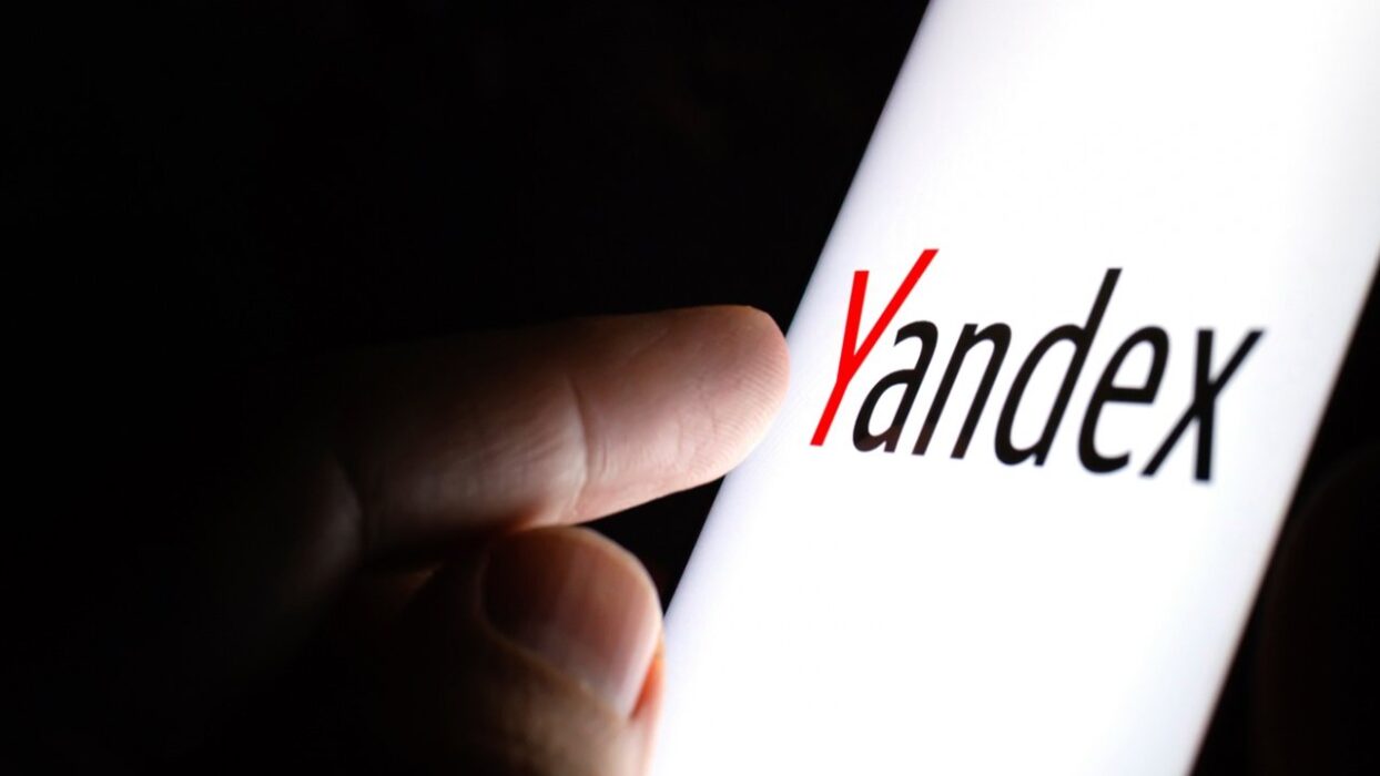 Dane użytkowników apki Yandex mogą trafić w ręce rosyjskiego rządu gry-i-aplikacje, ciekawostki Yandex Androd, Yandex, iOS  Yandex, rosyjska firma zajmująca się wyszukiwaniem i reklamą, mogła zbierać dane od milionów użytkowników systemu iOS i wysyłać je do Rosji. yandex 1244x700
