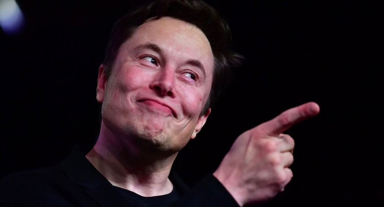 Elon Musk zaskakuje świat: Twitter to teraz "X" ciekawostki zmiany, X, użytkownicy, twitter zmienia nazwę na X, Twitter, Tesla, społecznościowa, SpaceX, rebranding, przyszłość, platforma, nowa nazwa twittera, nazwa, logo, innowacje, ElonMusk, co to jest X, Artykuły  Elon Musk, znany założyciel Tesla Inc. i SpaceX, obecny właściciel serwisu Twitter, wprowadza istotne zmiany w nazwie i logo platformy. Od teraz Twitter to X. musk