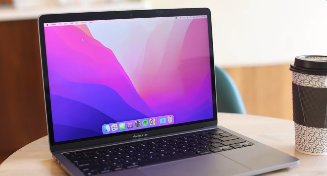 Apple umożliwi samodzielną naprawę MacBooka ciekawostki samodzielna naprawa macbook, naprawda macbook  Apple ogłosiło dziś, że rozpocznie sprzedaż oryginalnych części do MacBooka Air i Pro z procesorami M1, M1 Pro i M1 Max w USA od 23 sierpnia. macbookpro 1