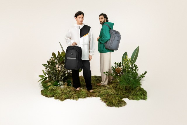 Lifestylowe plecaki i torby RIVACASE – pojemne, wygodne i przyjazne dla środowiska ciekawostki RIVACASE, plecaki RIVACASE  Marka RIVACASE została założona w 1996 roku i od samego początku towarzyszy jej misja projektowania i tworzenia wysokiej jakości, stylowych i innowacyjnych produktów lifestylowych. RIVACASE ALPENDORF