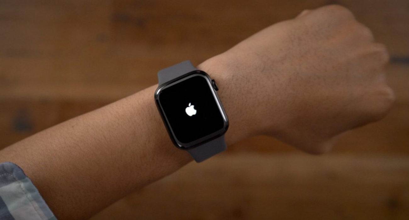 AppleWatch 2 12 - Apple zepsuło starsze Apple Watch. Nie aktualizują się