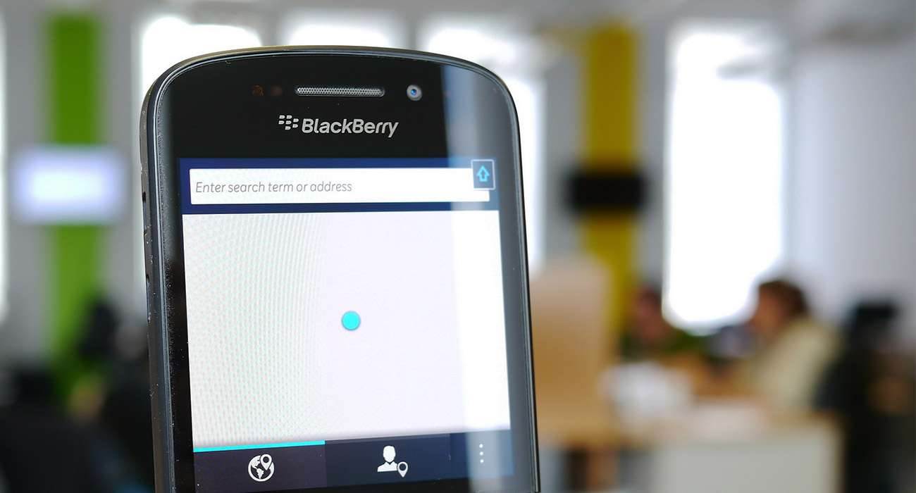 BB 1 - CarPlay bazuje na systemie od BlackBerry