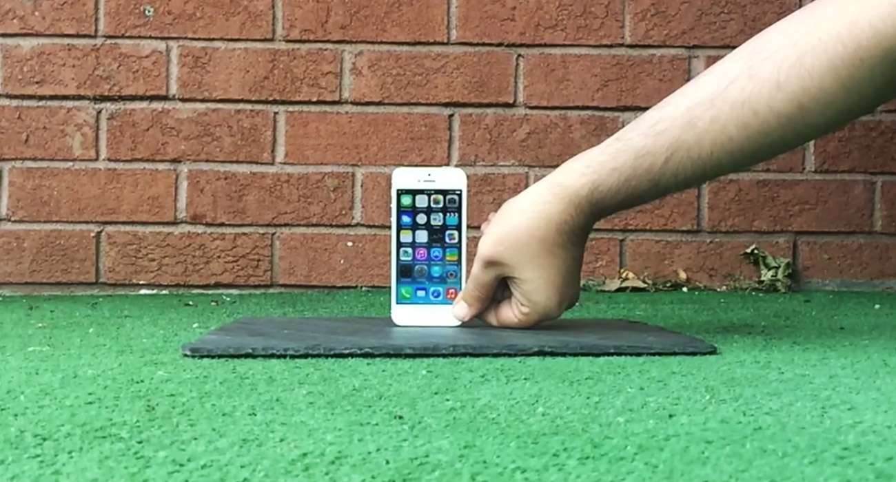 LodiPhone 1 - iPhone 5S odpowiada na wyzwanie Samsunga Galaxy S5