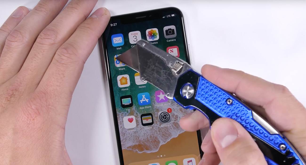 iPhoneX zarysowania 1 - Zobacz jak odporny na zarysowania jest ekran najnowszego iPhone'a X