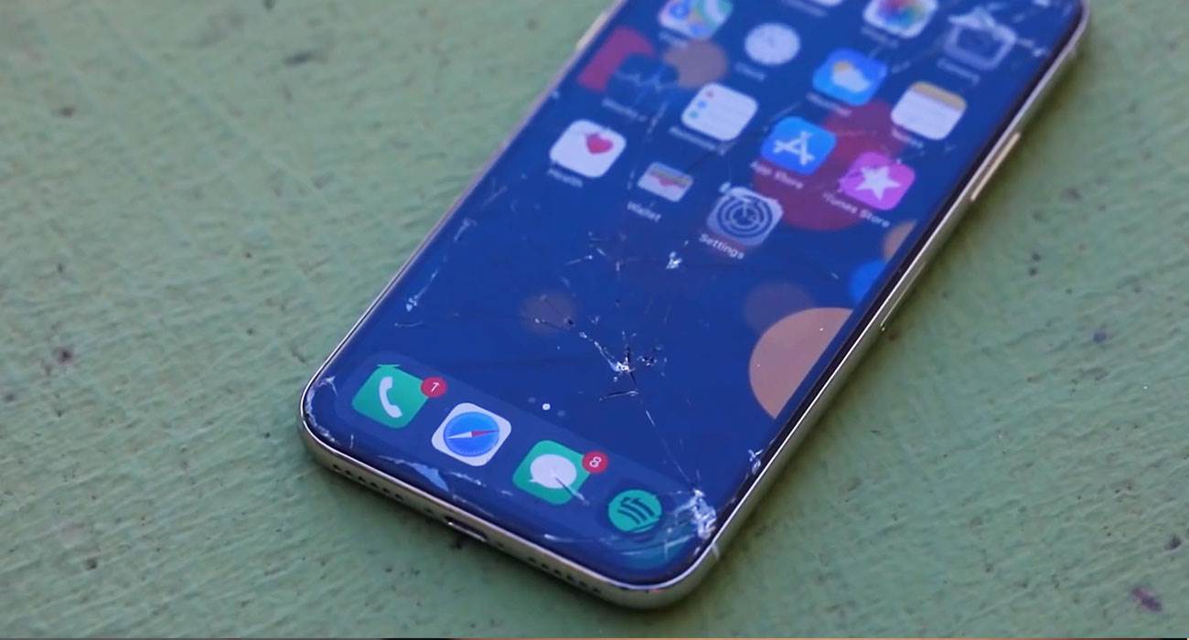 iPhoneXS droptest 1 - iPhone XS / iPhone XS Max - pierwszy drop test
