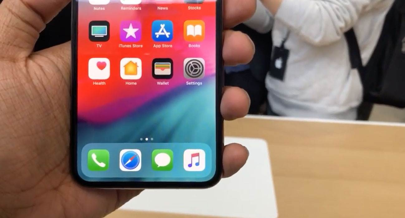 iPhoneXs max 1 - iPhone Xs i Xs Max z bliska