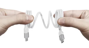 kabel 1 300x162 - Nowy Hub JCPAL - mały pomocnik w podróży